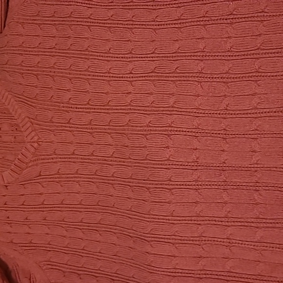 🟣2/$13. ST. JOHN'S BAY Women's Fuchsia Pink Classic Cable Knit Sweater Size Xl - Picture 7 of 12